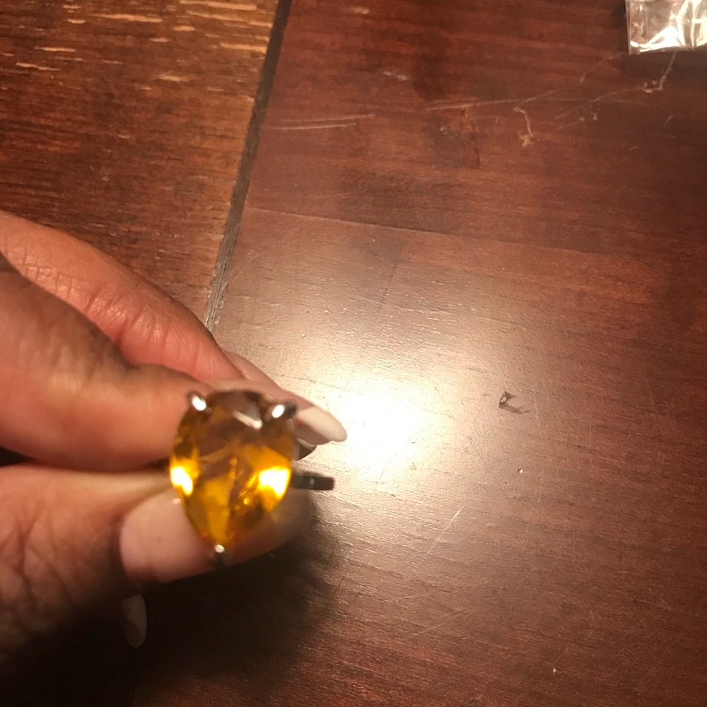 Fashion ring